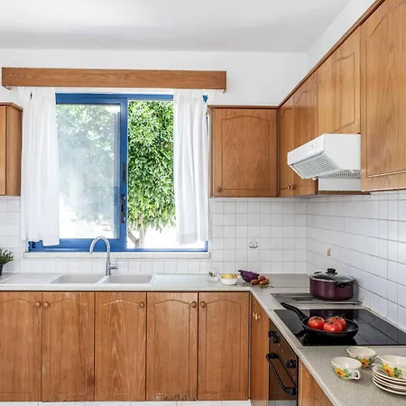 فيلة Anatoli ارغاكه